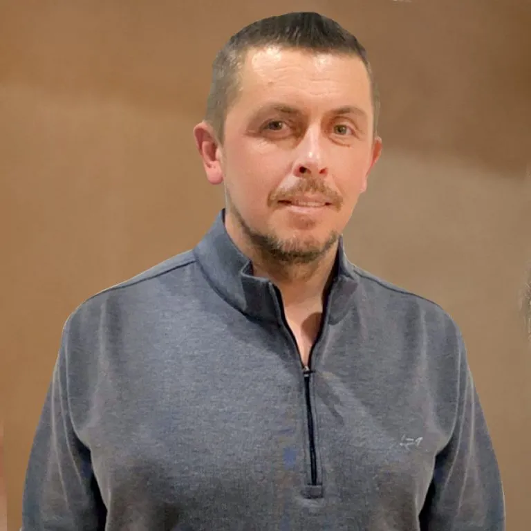 Mike - Lead Carpenter at DreamDecks Inc